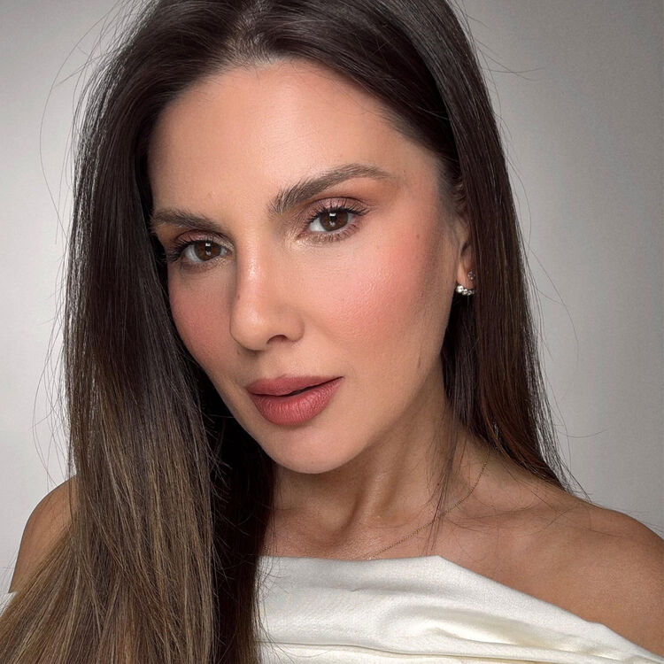 Andreea Ali Exclusive Bundle, NARS UP TO 30% OFF* BUNDLES