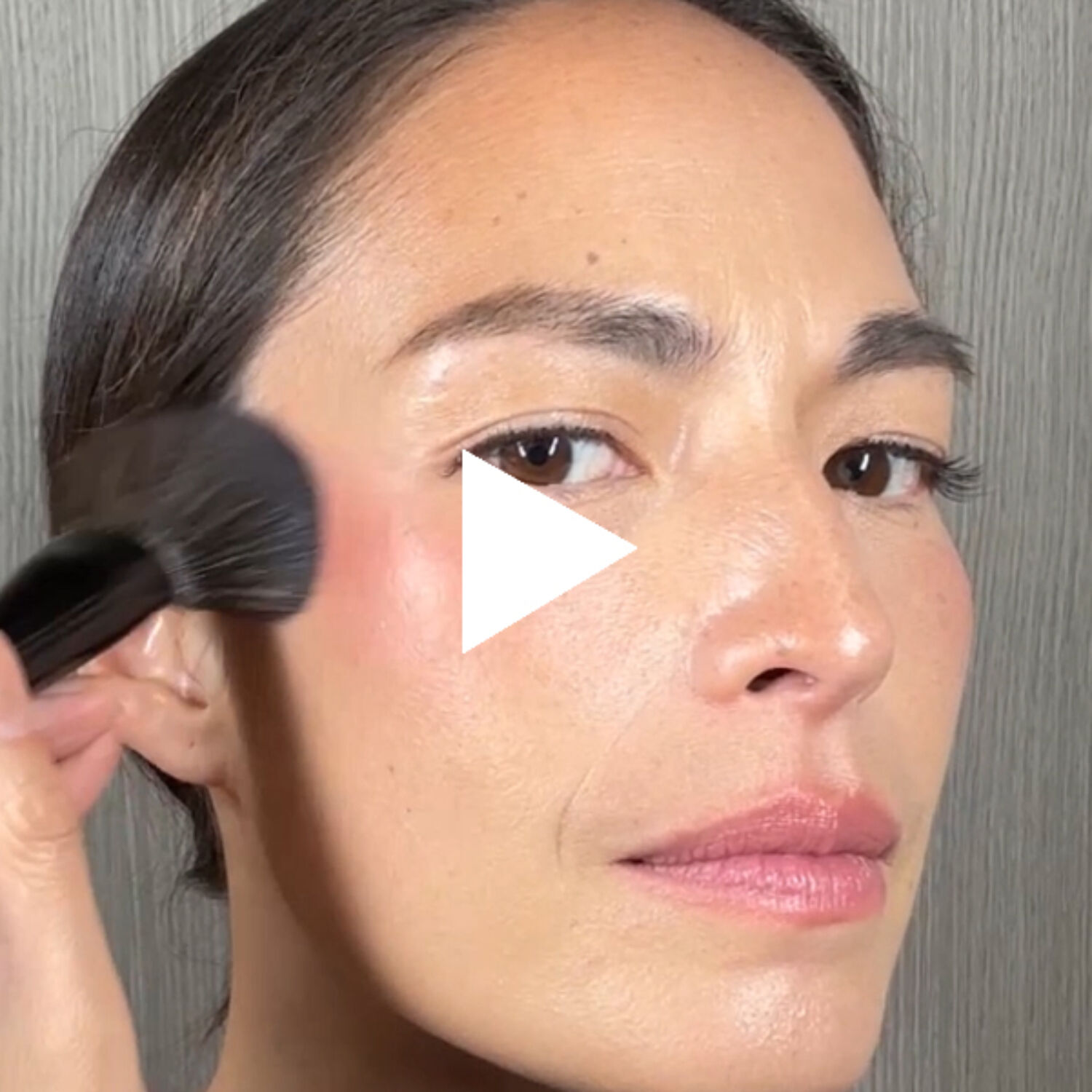 Image number 36 of POWDER BLUSH