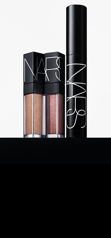 SWIPE. SPARKLE. SEDUCE.